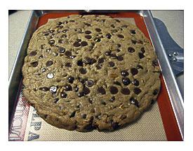Midwest Baker The Giant Cookie
