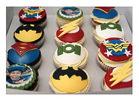 Flash gordon and marvel avengers cupcakes and cake