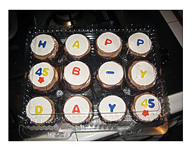Apt Birthday cupcake box