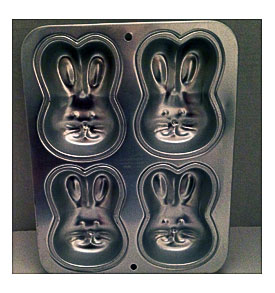 Wilton Cake Pan Easter Bunny Rabbits Birthday Treats 1995 # 2105 9479