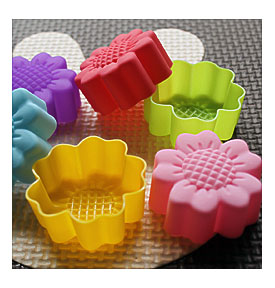 Baking Pudding Bakeware Chocolate Candy Daisy Mold Jelly 12Pcs Flowers