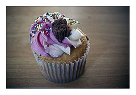 buchanan galleries cupcake stand