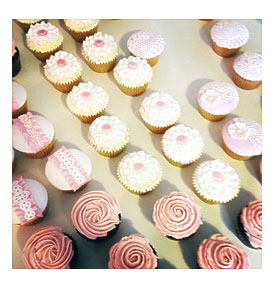 The Vanilla Pod Bakery Pink Vintage Wedding Cupcakes
