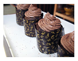 Goji Cacao Cupcakes in Chocolate Wrappers