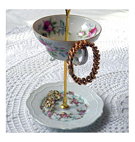 tea_cup_saucer_jewelry_stand_best_china_teacup_saucer_tiered_display_2_tier_tray_plate