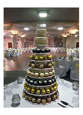 10 Tier Wedding Cupcake Tower With 2 Tier Cake On Top TheCakeBaker