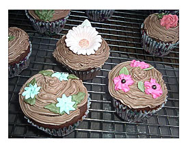 flower garden cupcakes 2