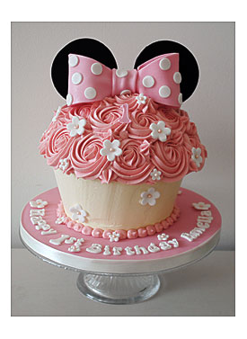 Miss Cupcakes» Blog Archive » Minnie Mouse Giant Cupcake Cake