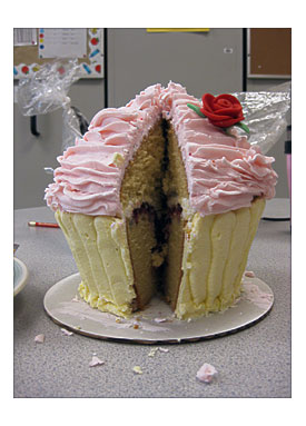 Big cup cakes Images Frompo 1