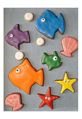 How To Make Fish Cookies Using A Round Cutter. Suz Daily