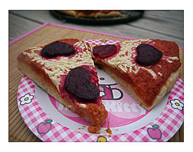 2013 10 23 Charming in Pink Pizza 0015