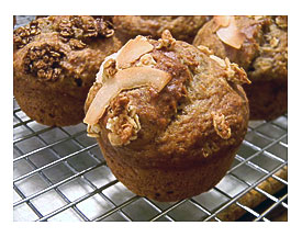 Vegan Banana Muffins with Crunchy Topping