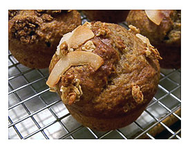 Vegan Banana Muffins with Crunchy Topping