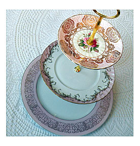 old fashioned_inspired_wedding_cake_stand_cupcake_tidbit_tray_plate_pink_gold_mad_hatter_theme