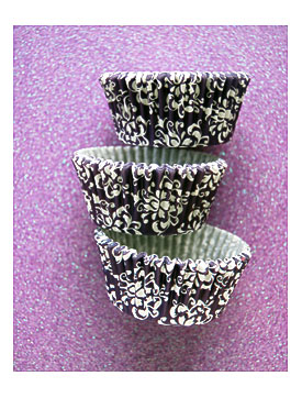 Pallid And Purple Damask Cupcake Liners Standard By Cupcakesocial
