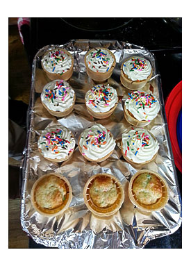 Pin Transporting Ice Cream Cone Cupcakes Cake On Pinterest