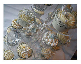Chocolate Cupcakes In Silver Cupcake Cases And Ivory Cupcake Wrappers