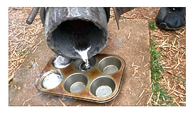 Pouring Melted Aluminum In Muffin Pan YouTube