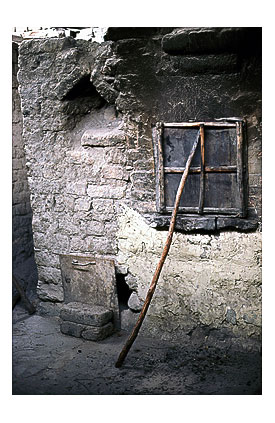 Oven Closed Iza, Colombia