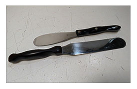 Cutco Spreaders 1768 Serrated Blade Spatula & 1028 Frosting Spatula