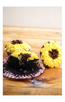 Frost & Serve Sunflower Cupcakes Chocolate Cupcake Recipe