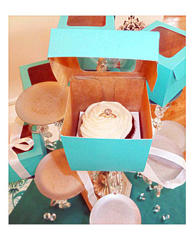 Cupcakes With Engagement Rings And Wrapped Them Up In Tiffany Blue