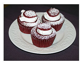 CyberTRUNK Recipes RED VELVET TUXEDO CUPCAKES