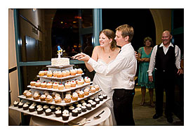 Unpretentious & Organic Wedding cupcakes