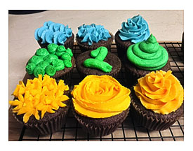 How To Decorate Cupcakes 3 Different Ways 1M, 2D, 2A Tips YouTube
